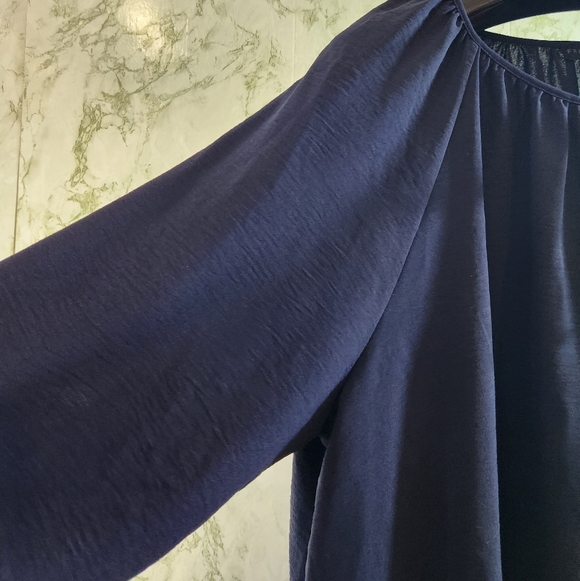 FRED DAVID Beautiful Navy Blouse - Picture 2 of 8